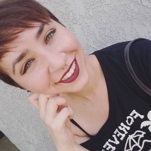 Meet your Posher, Shelby